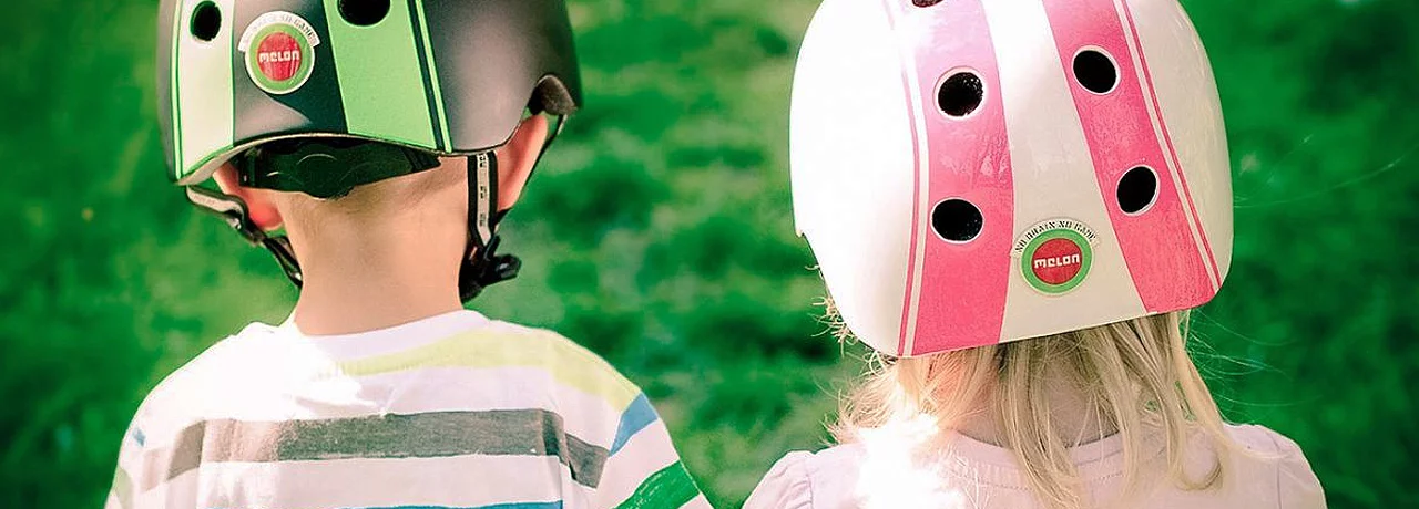 Holzlaufrad-Kind-Helm